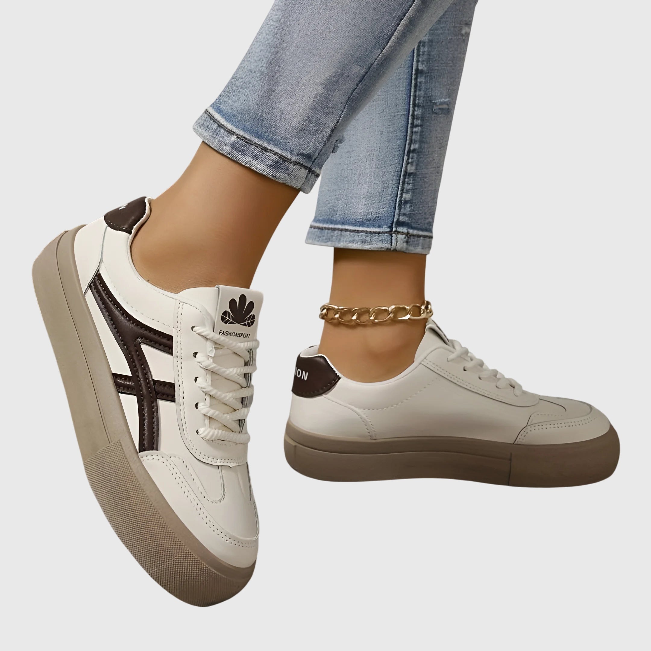Brown / US 8.5 (EU 40)