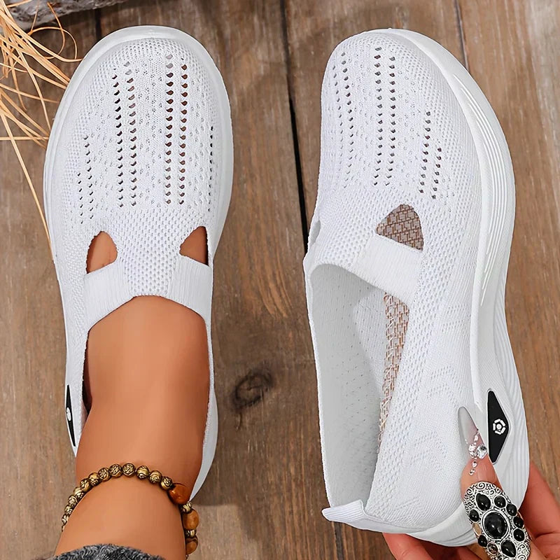 White / 12