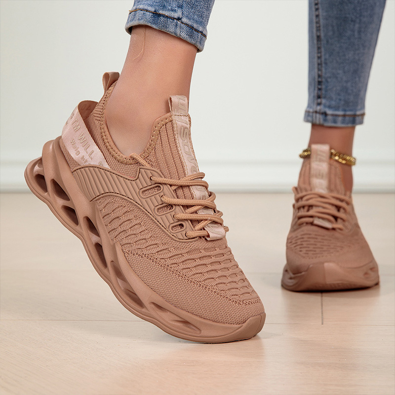 Brown / 10.5