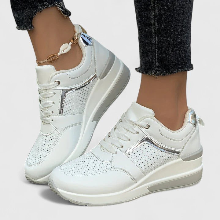 White / 10.5