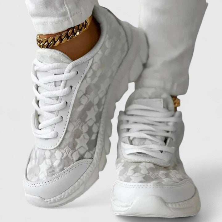 White / 10.5