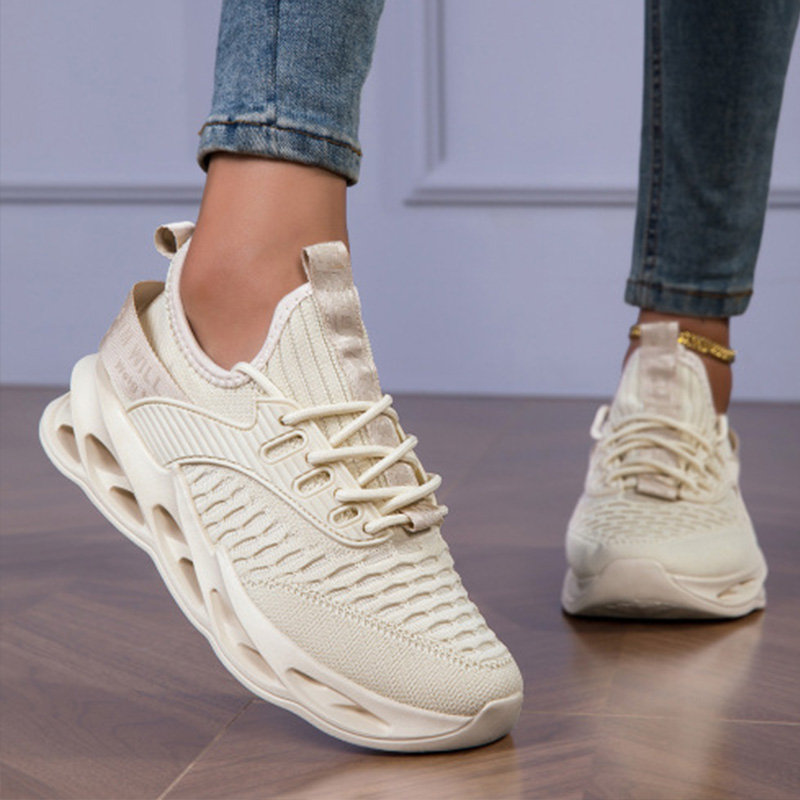 Beige / 10.5