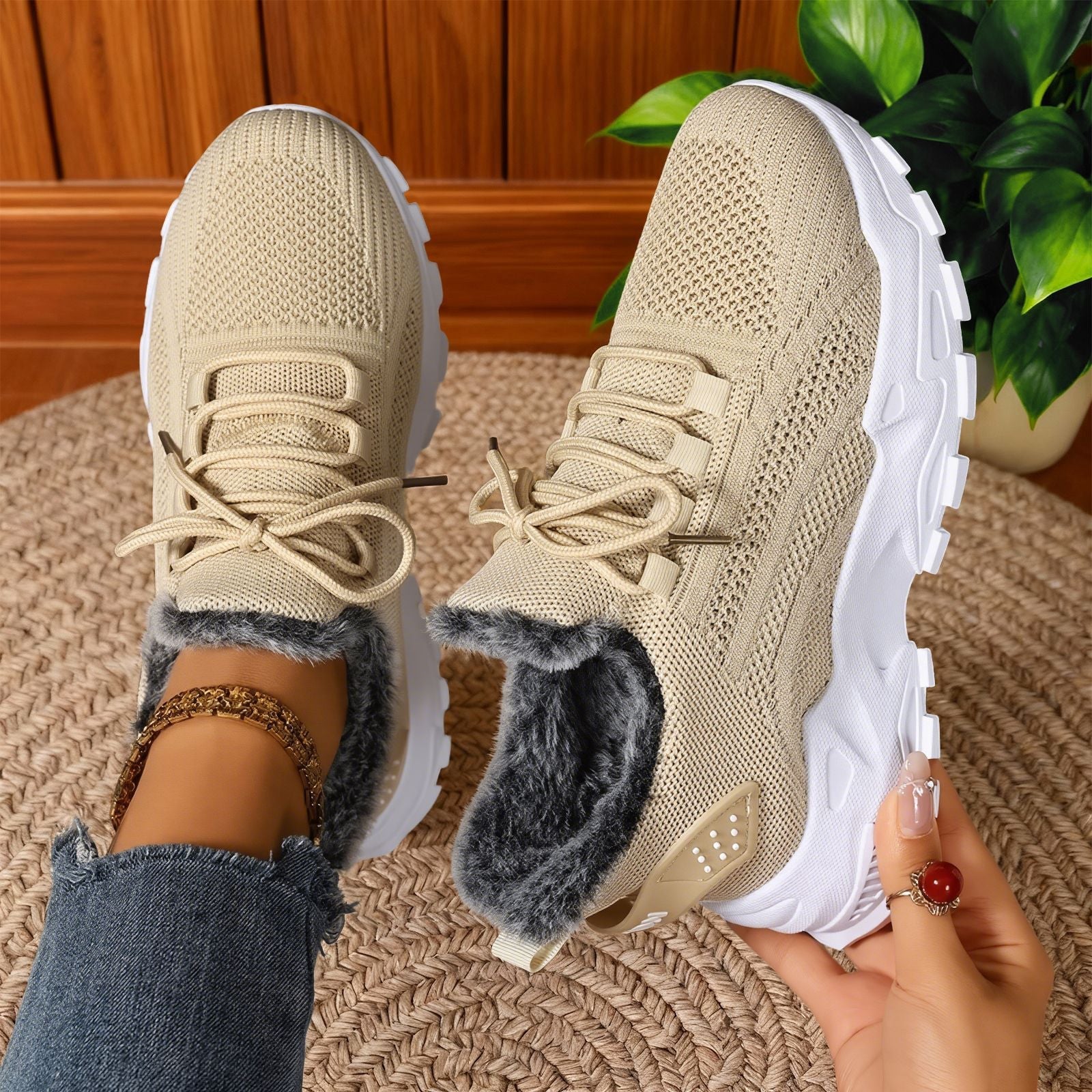 Beige / 10.5