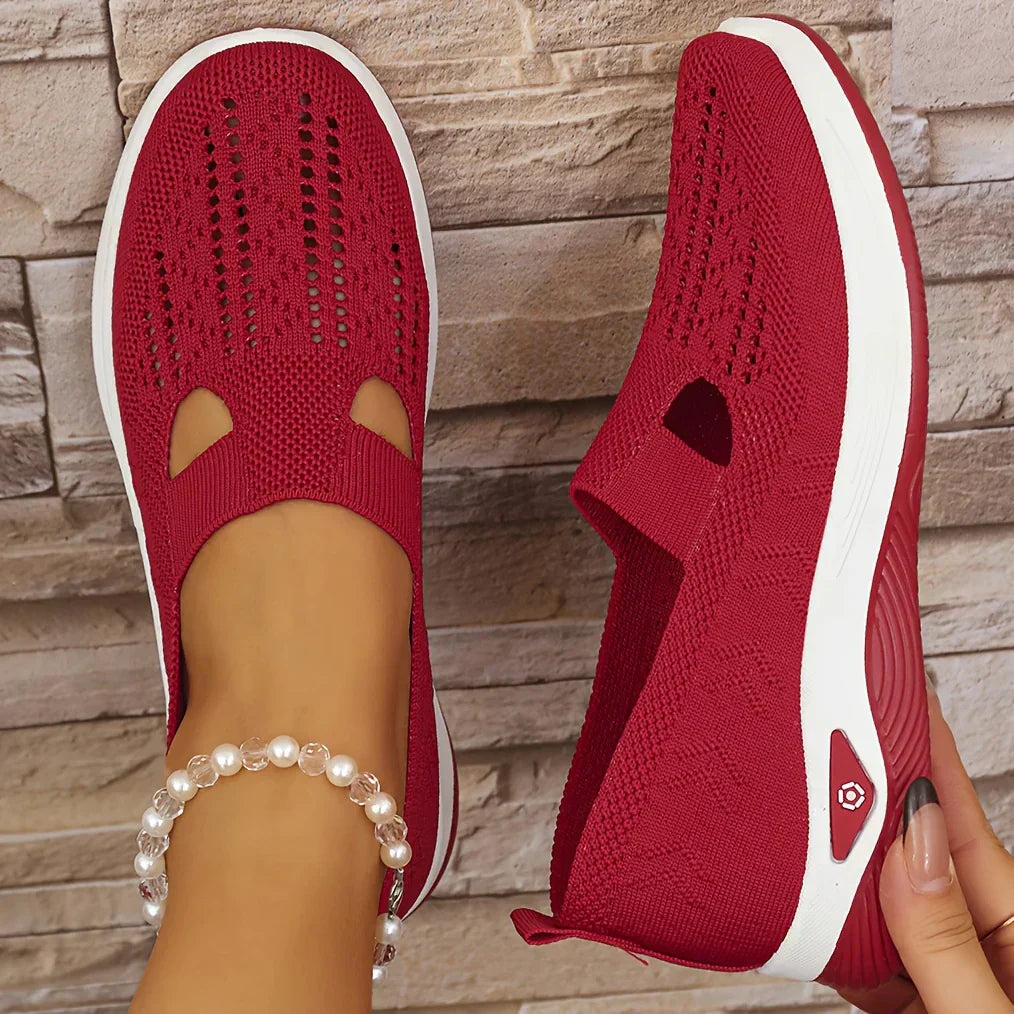 Red / 12
